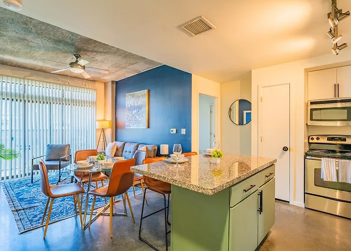 Apartment 2br Near Dt With Balcony Gym Pool Parking Wd *